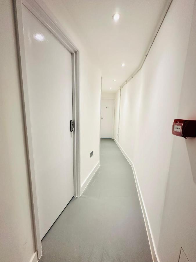 Marbel Aldgate Hotel London Eksteriør billede
